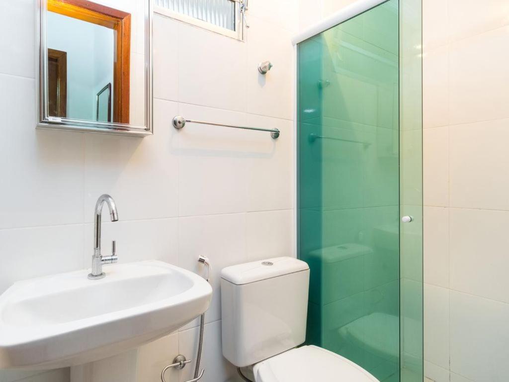 Apartamento Lenamar II: Beachside Comfort with AC & Wi-Fi Ubatuba Exterior photo