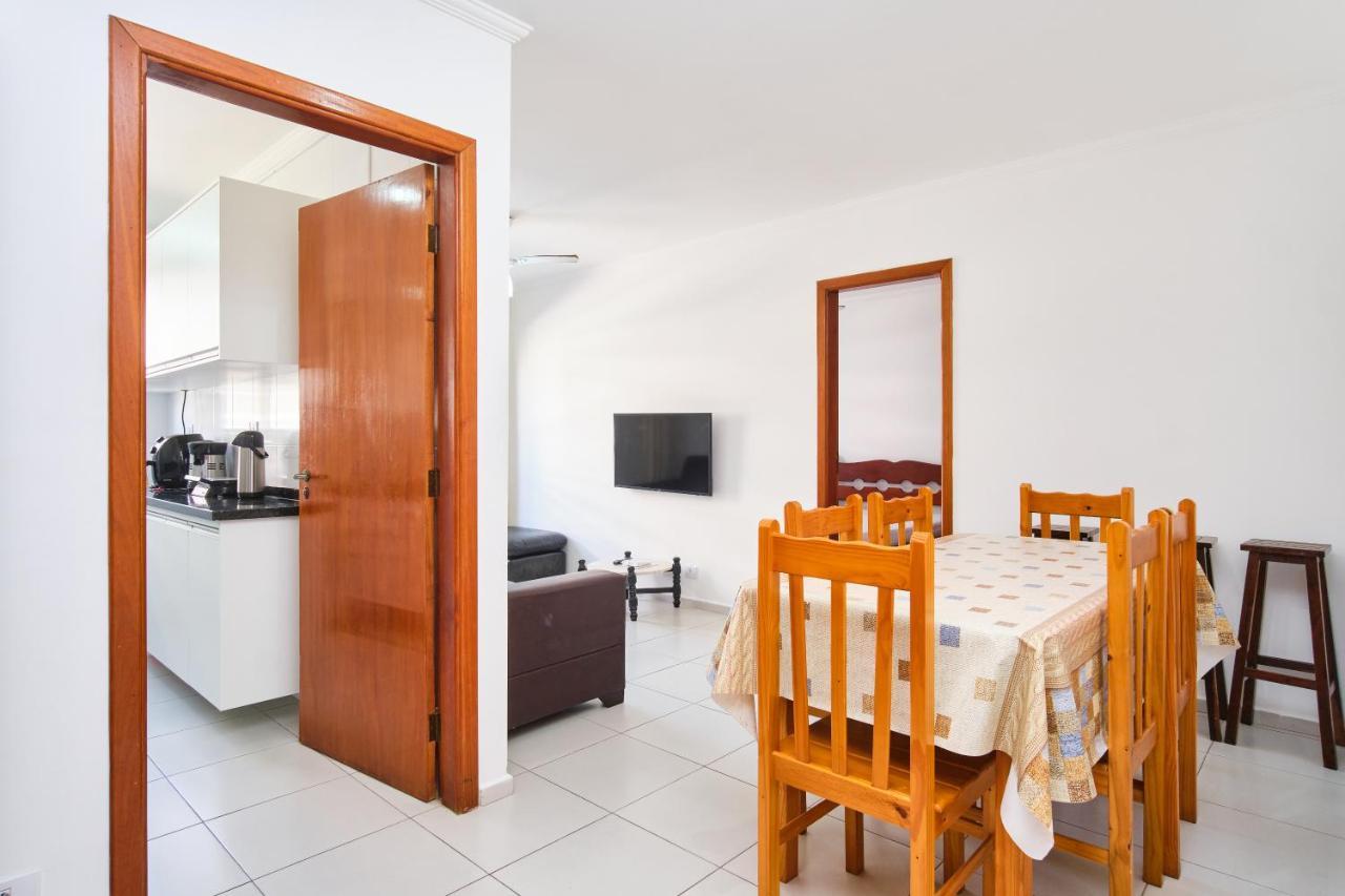 Apartamento Lenamar II: Beachside Comfort with AC & Wi-Fi Ubatuba Exterior photo