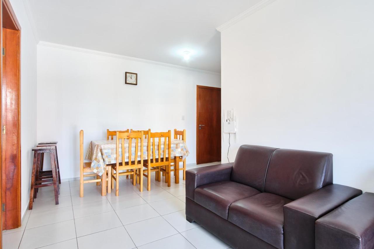 Apartamento Lenamar II: Beachside Comfort with AC & Wi-Fi Ubatuba Exterior photo