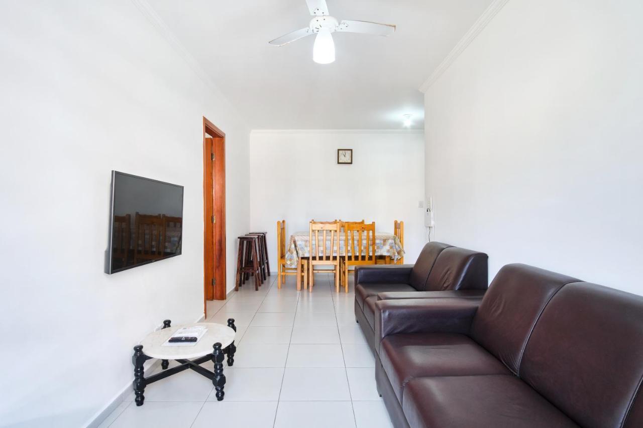 Apartamento Lenamar II: Beachside Comfort with AC & Wi-Fi Ubatuba Exterior photo