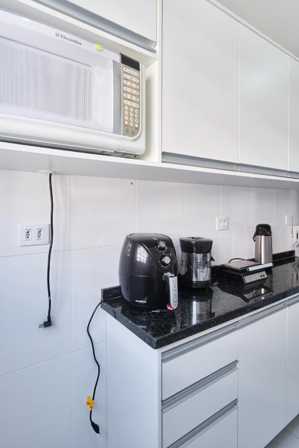 Apartamento Lenamar II: Beachside Comfort with AC & Wi-Fi Ubatuba Exterior photo