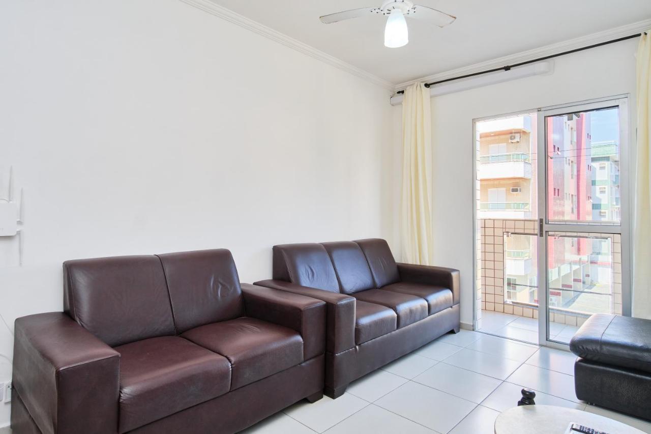 Apartamento Lenamar II: Beachside Comfort with AC & Wi-Fi Ubatuba Exterior photo