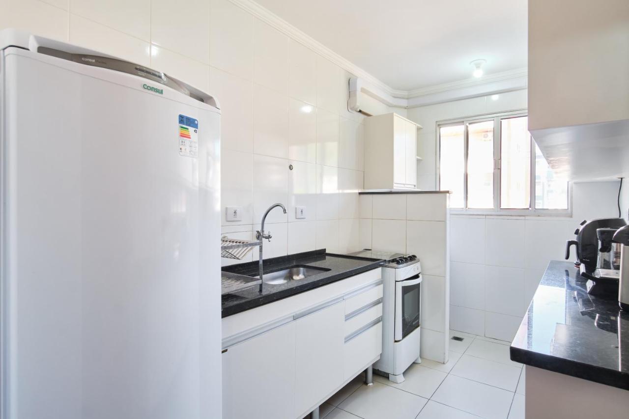 Apartamento Lenamar II: Beachside Comfort with AC & Wi-Fi Ubatuba Exterior photo